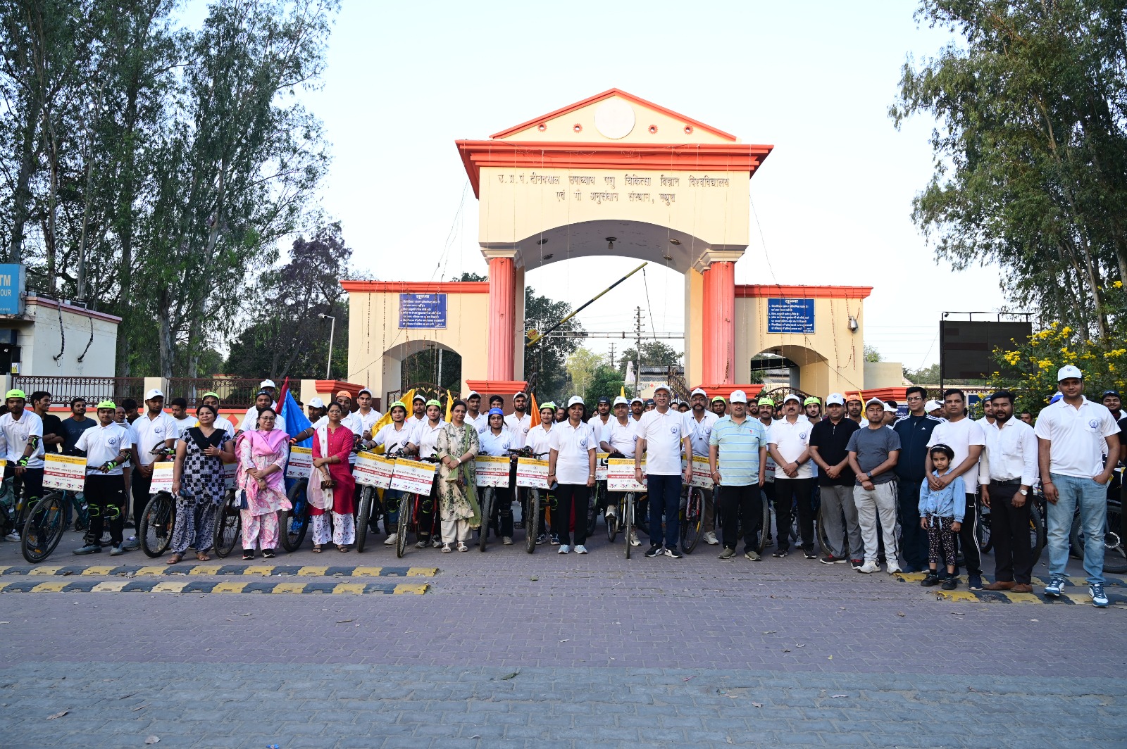 जन जागरूकता साइकिल रैली, दुवासू मथुरा दिनांक 28 व 29 मार्च, 2025